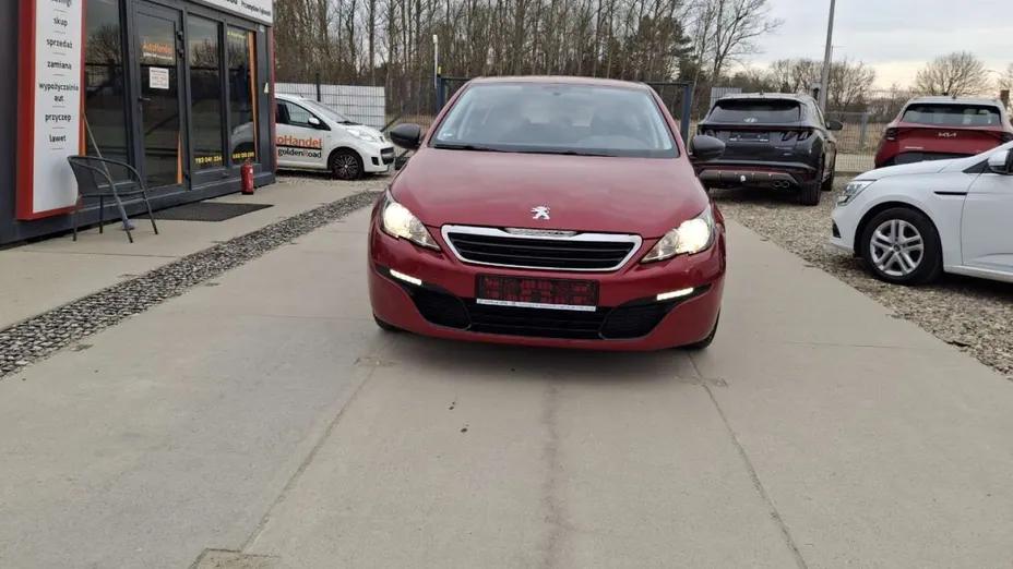PEUGEOT 308 -