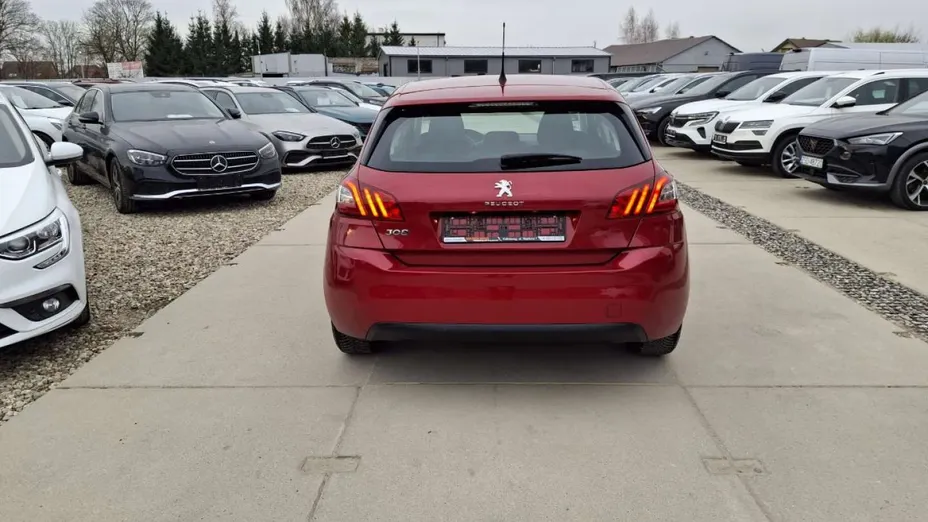PEUGEOT 308 -