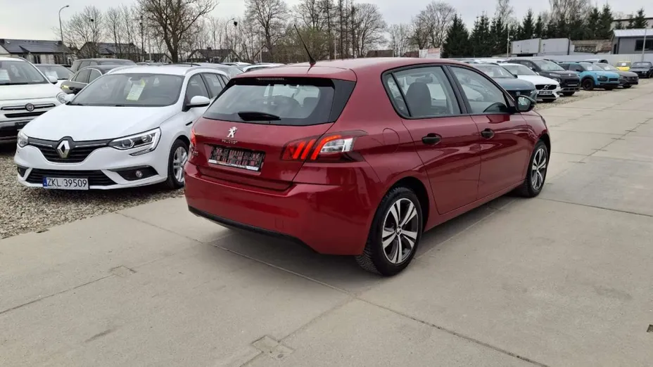 PEUGEOT 308 -