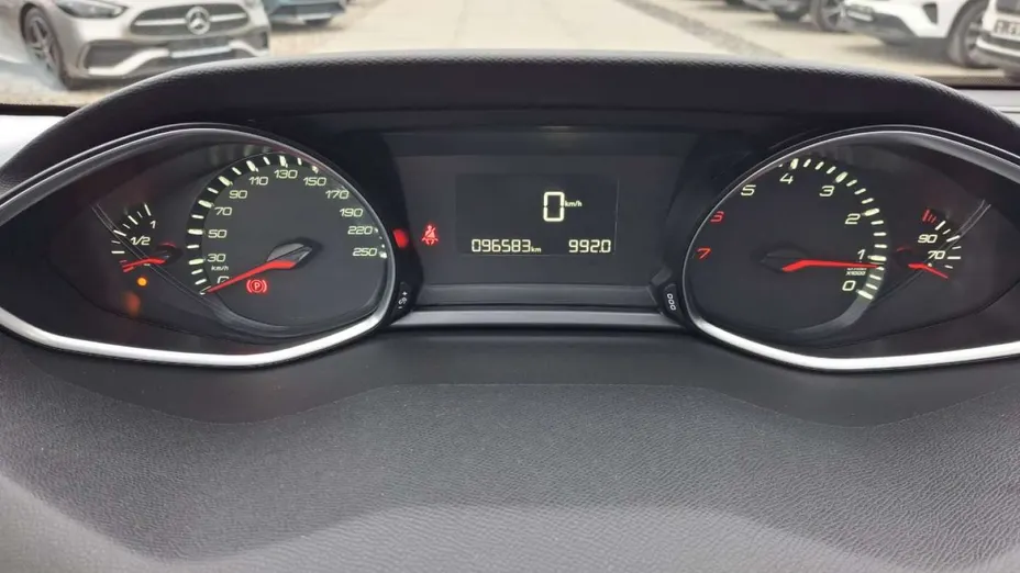 PEUGEOT 308 -
