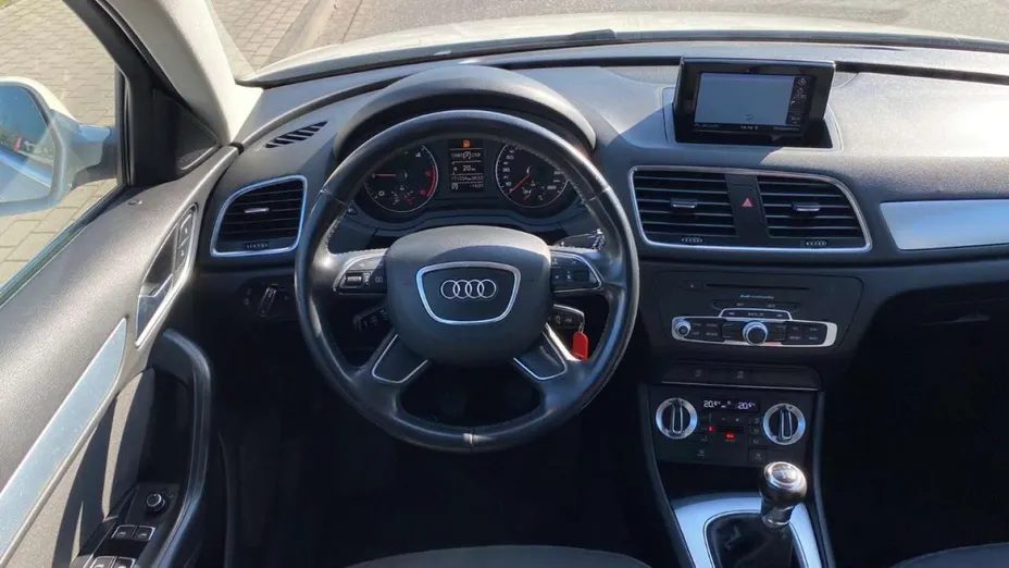 AUDI Q3 -