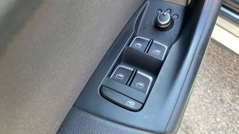 AUDI Q3 -