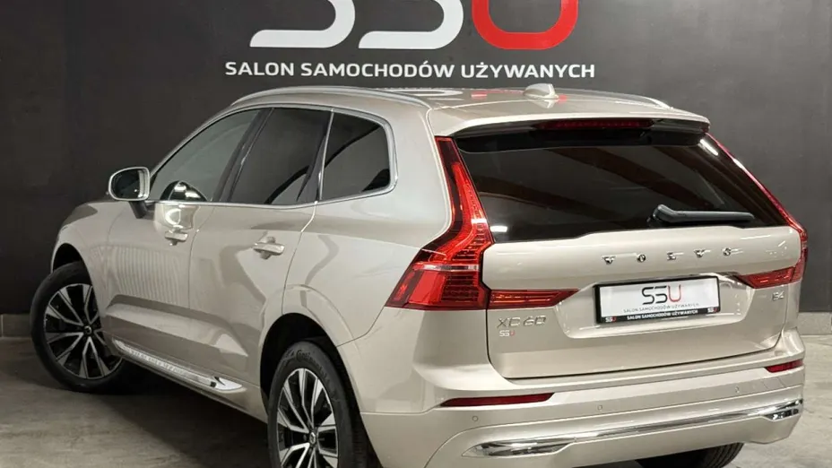 VOLVO XC60 -