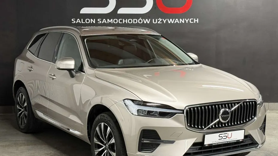 VOLVO XC60 -