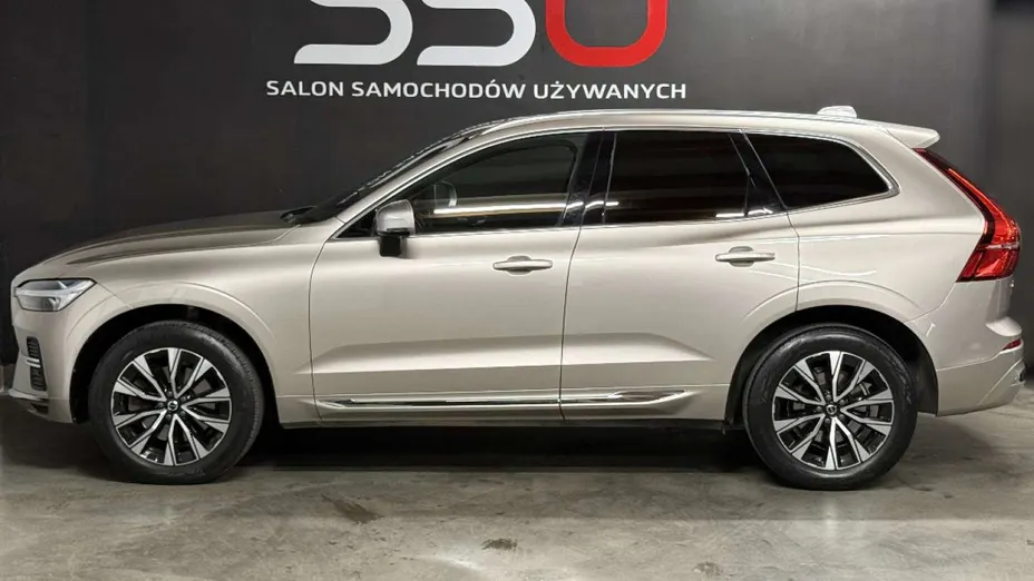 VOLVO XC60 -