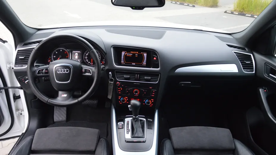 AUDI Q5 -