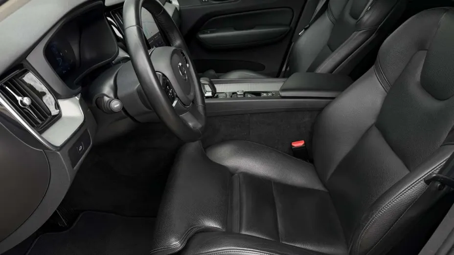 VOLVO XC60 -
