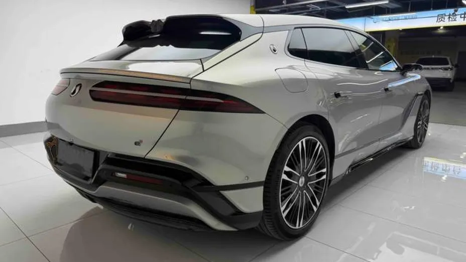 DENZA Z9 GT -