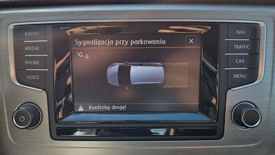 VOLKSWAGEN Golf Sportsvan -