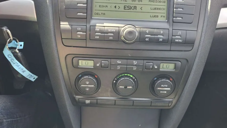 SKODA Octavia -