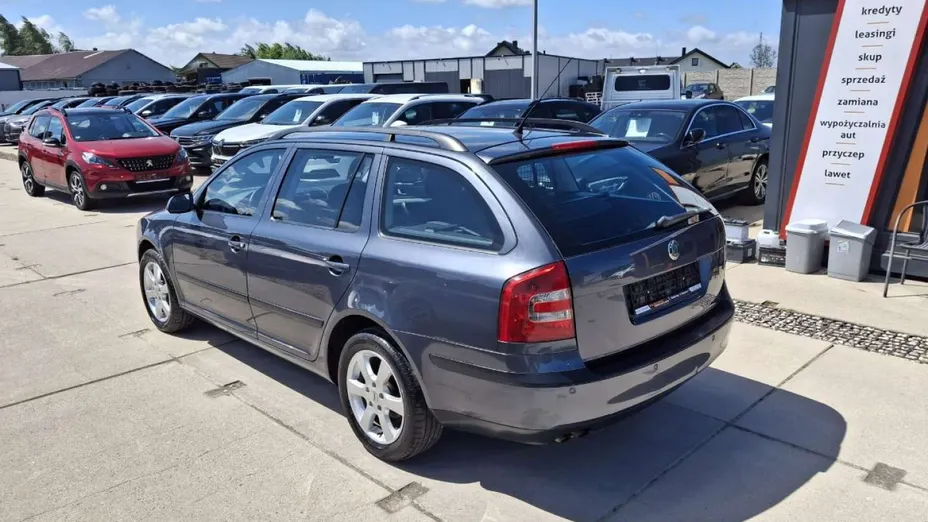 SKODA Octavia -