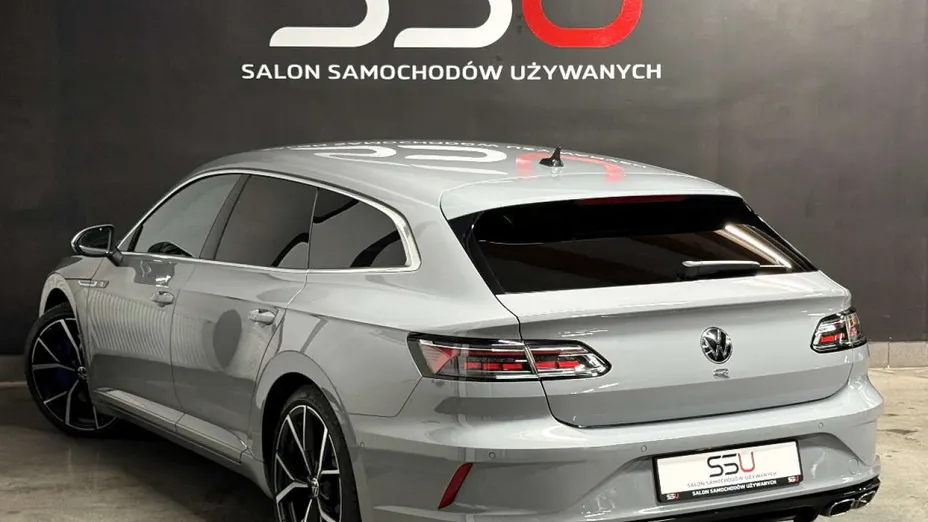 VOLKSWAGEN Arteon -