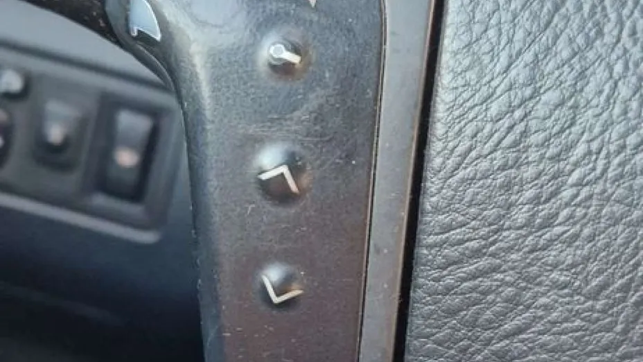 TOYOTA Avensis -
