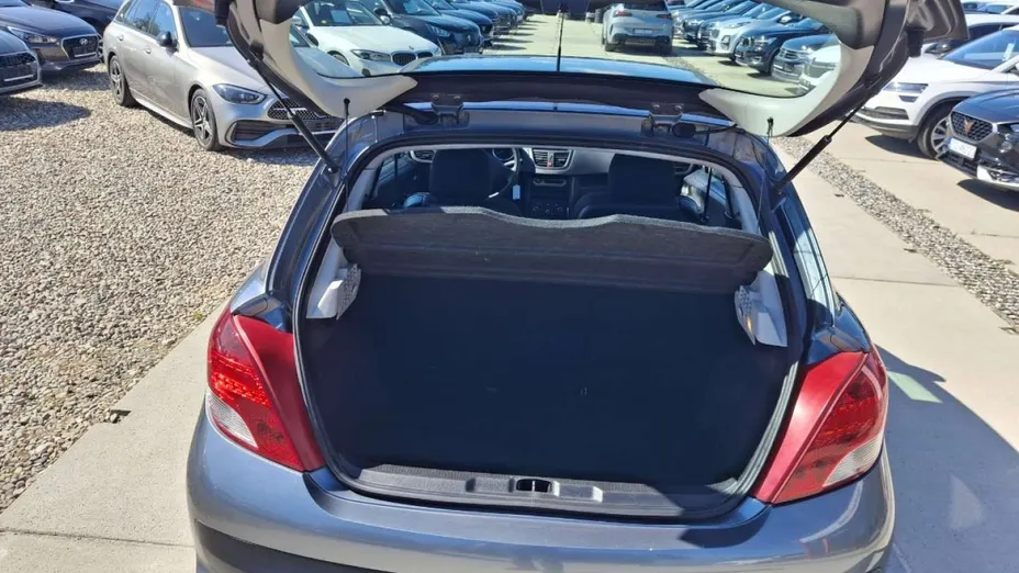 PEUGEOT 207 -