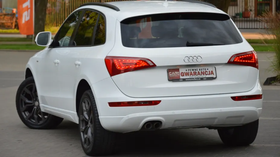 AUDI Q5 -