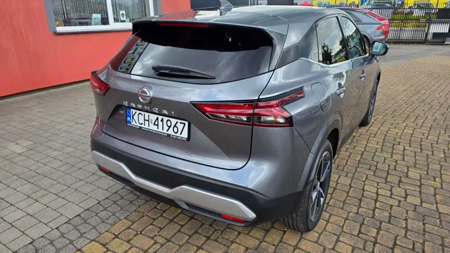 NISSAN Qashqai -