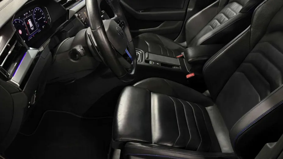 VOLKSWAGEN Arteon -