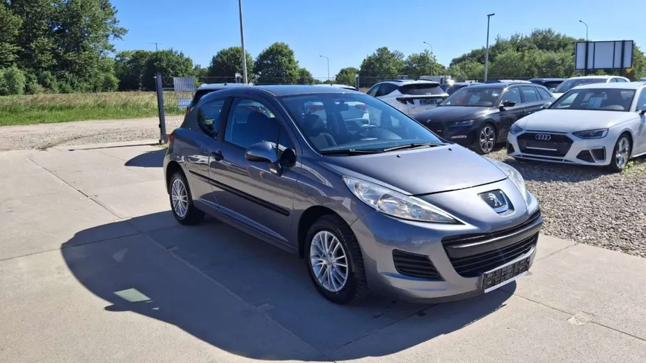 PEUGEOT 207 -