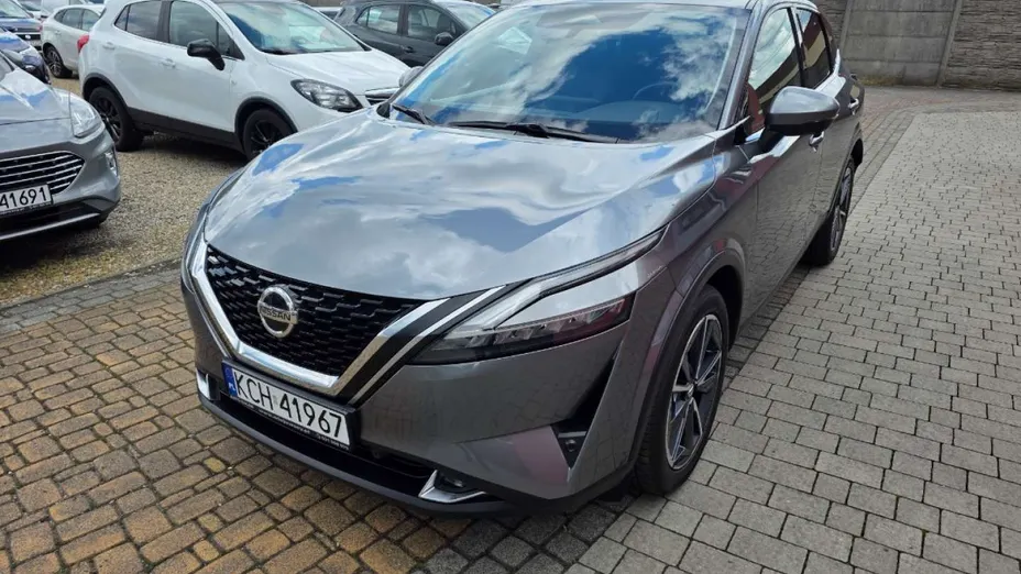 NISSAN Qashqai -