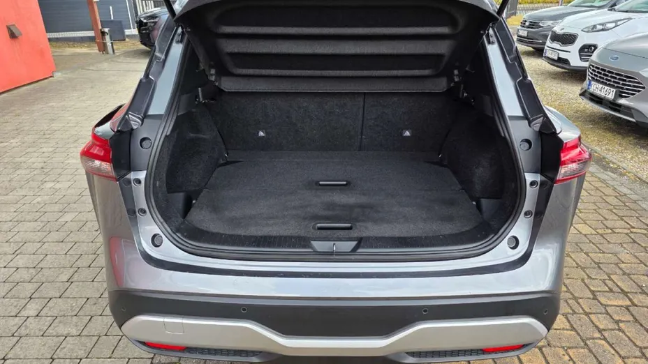 NISSAN Qashqai -