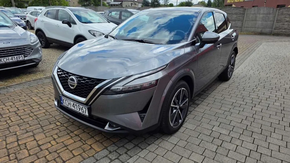 NISSAN Qashqai -