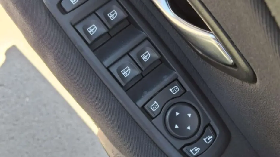 RENAULT Megane -