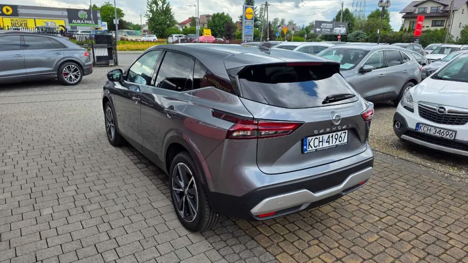 NISSAN Qashqai -
