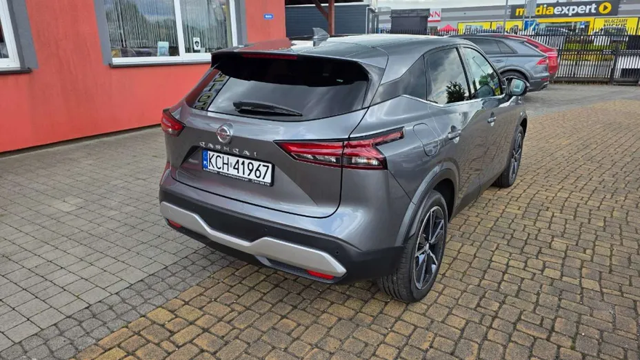 NISSAN Qashqai -