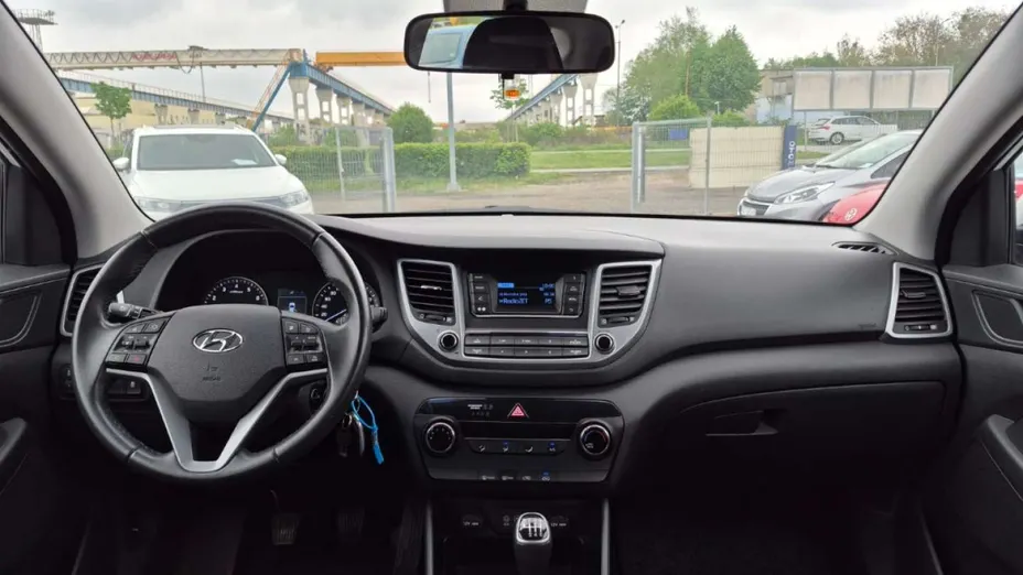 HYUNDAI Tucson -