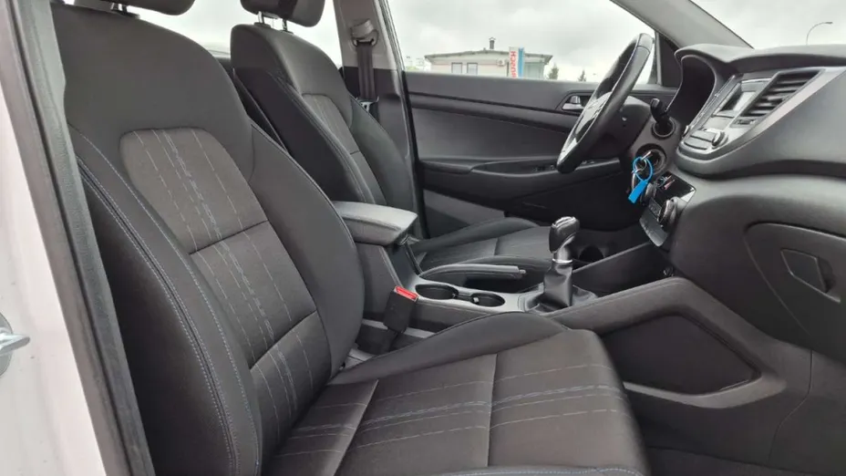 HYUNDAI Tucson -