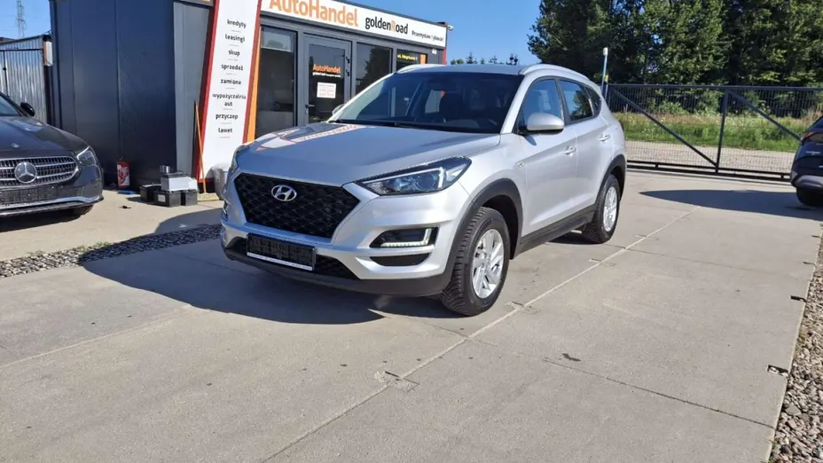 HYUNDAI Tucson -