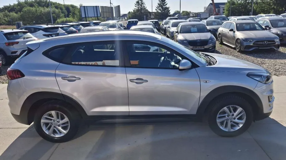 HYUNDAI Tucson -