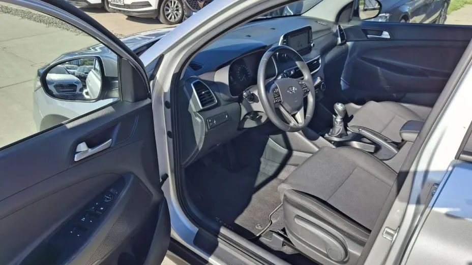 HYUNDAI Tucson -