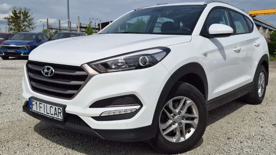 HYUNDAI Tucson -
