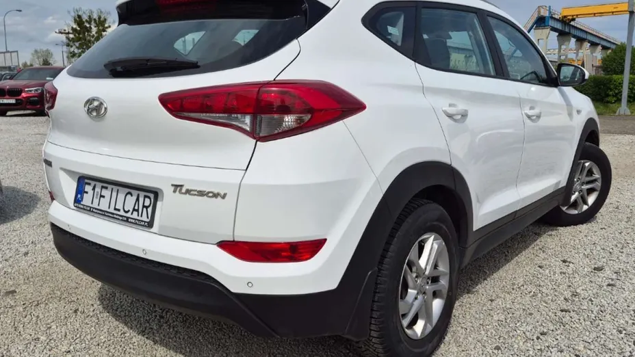 HYUNDAI Tucson -