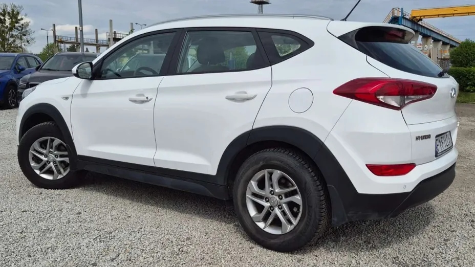 HYUNDAI Tucson -