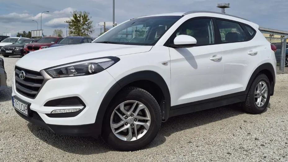 HYUNDAI Tucson -
