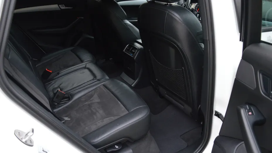 AUDI Q5 -