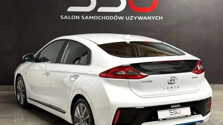 HYUNDAI Ioniq -