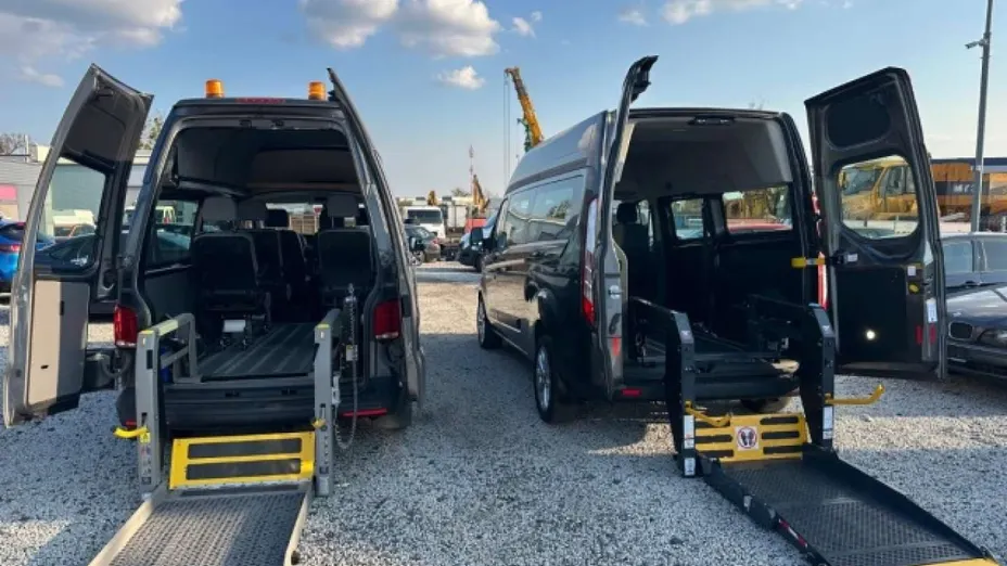 VOLKSWAGEN Transporter -