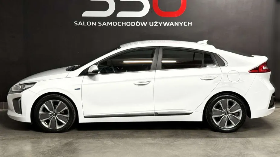 HYUNDAI Ioniq -