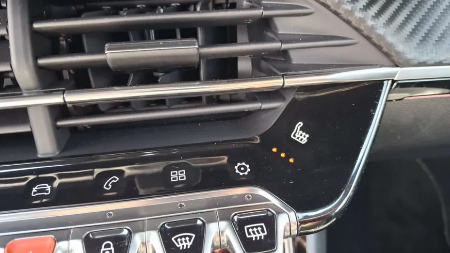 PEUGEOT 2008 -