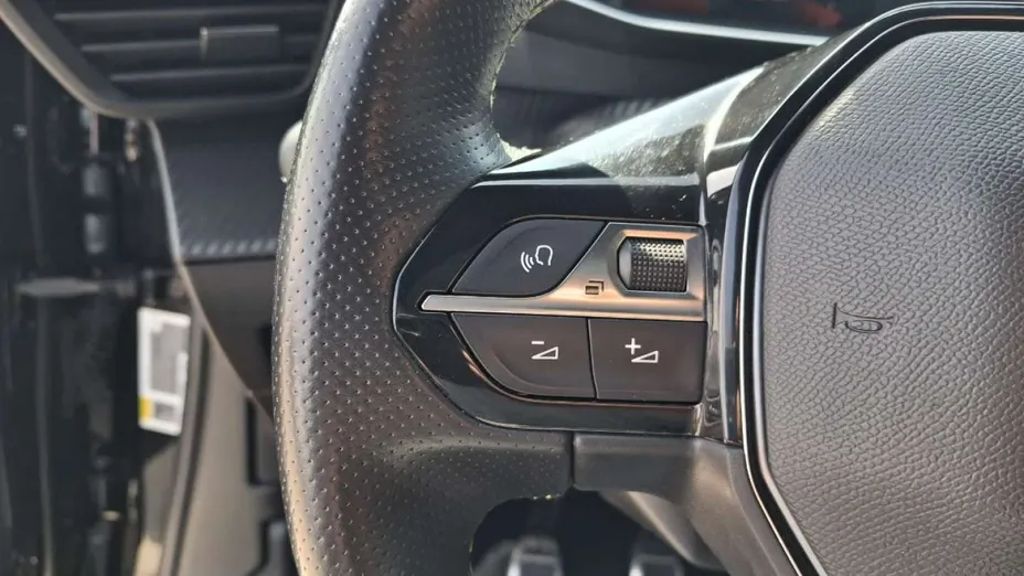 PEUGEOT 2008 -