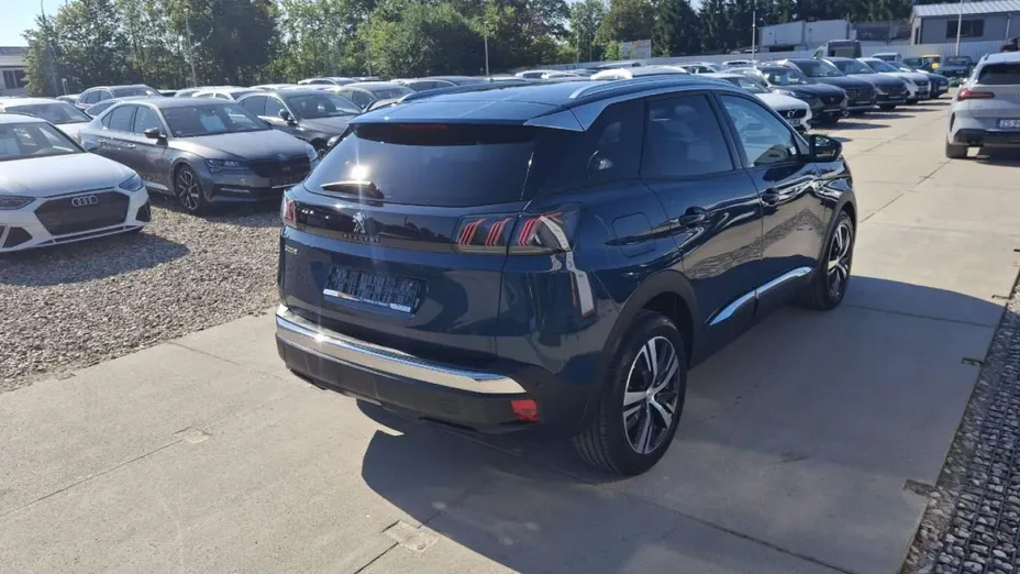 PEUGEOT 3008 -
