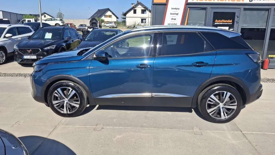PEUGEOT 3008 -