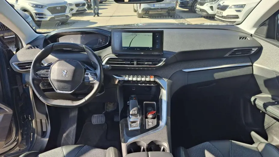 PEUGEOT 3008 -