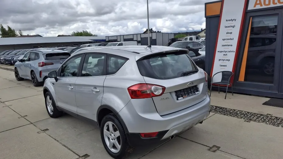FORD Kuga -