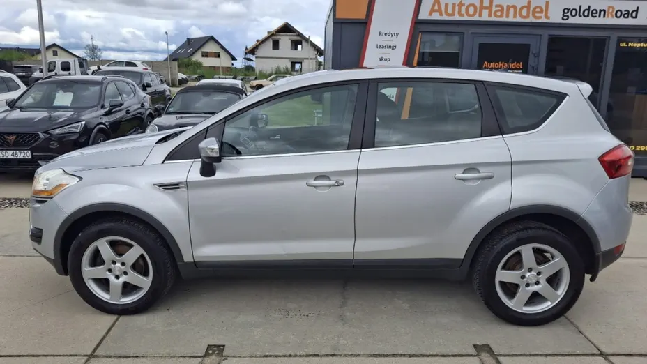 FORD Kuga -