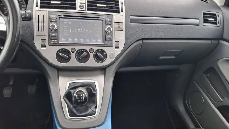 FORD Kuga -