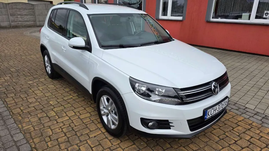 VOLKSWAGEN Tiguan -